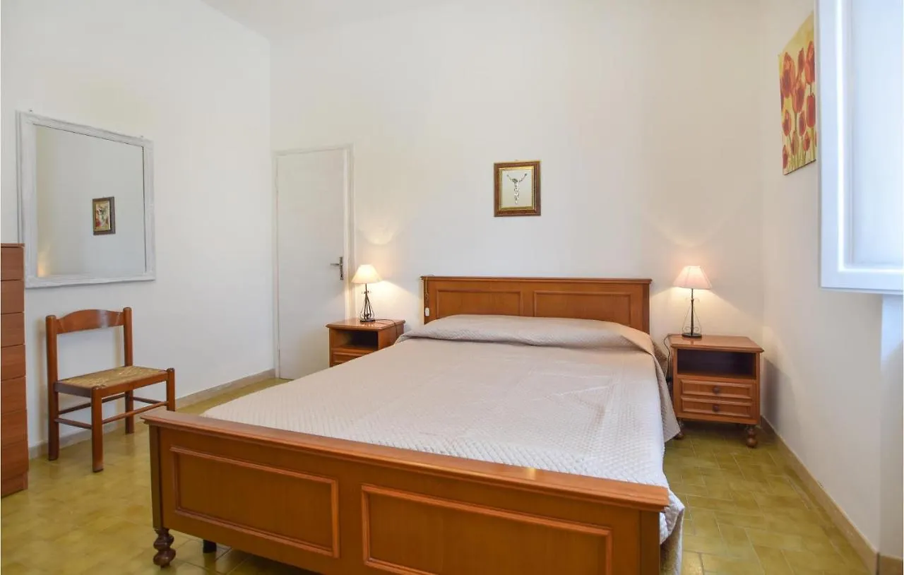 2 Bedroom Nice Home In Capezzano Pianore 펜션